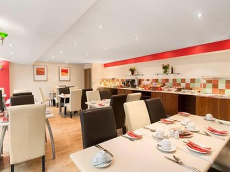 Ramada Hounslow - Heathrow East Hotell Eksteriør bilde